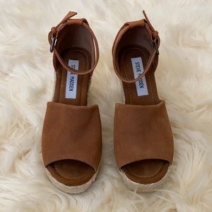 Steve Madden Jaylen wedge size 6.5